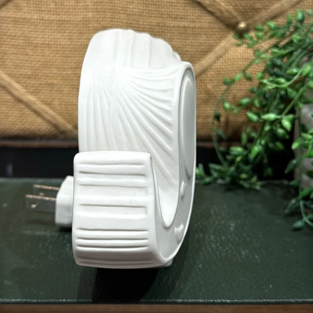JONATHAN ADLER NIGHT LIGHT